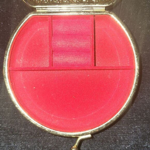Mini Jewelry Box  - Picture 4 of 5